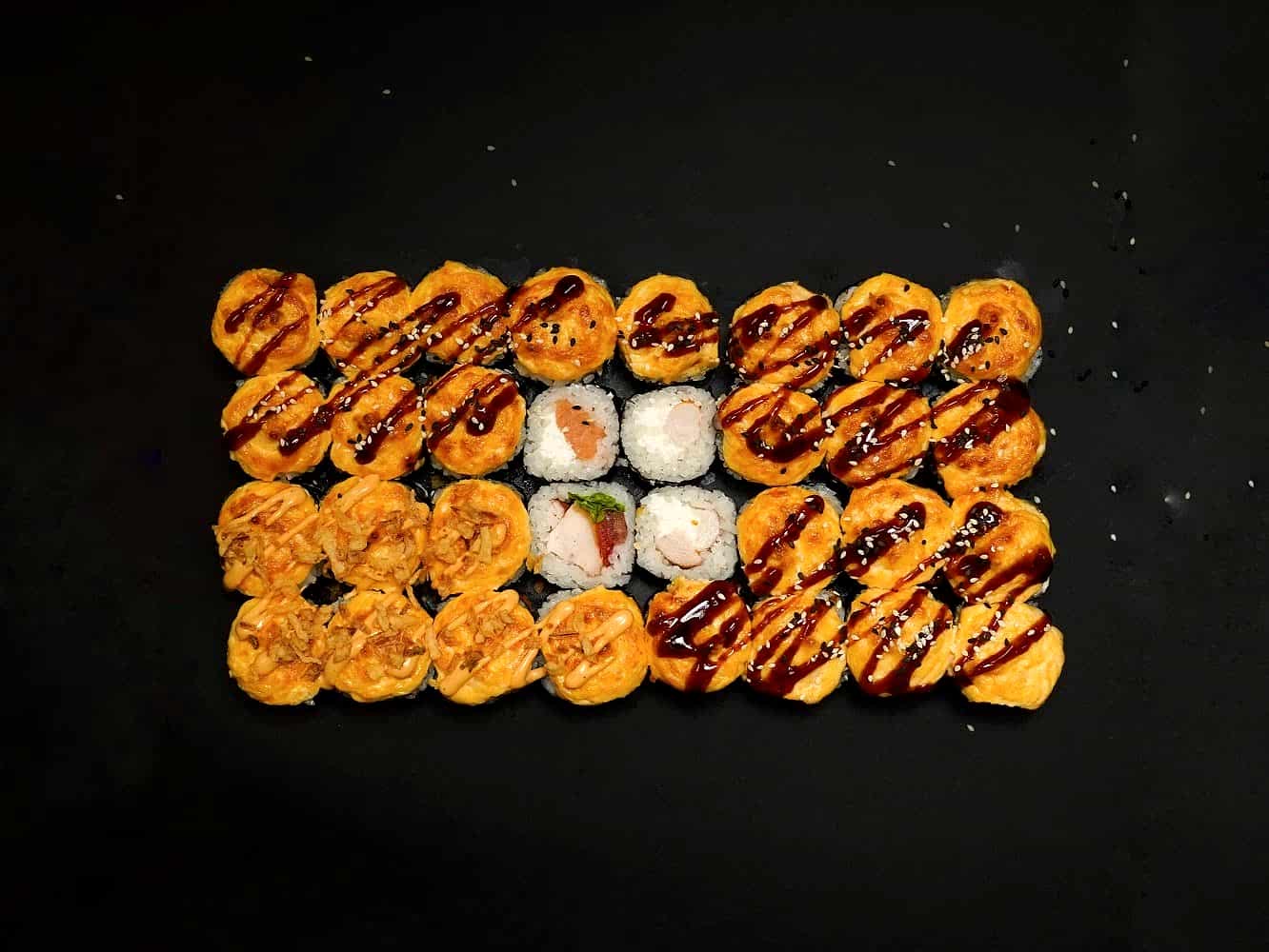 Фото Сет из запеченных роллов